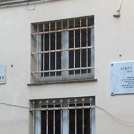 La Casa Di Einstein Leilighet Genova Eksteriør bilde